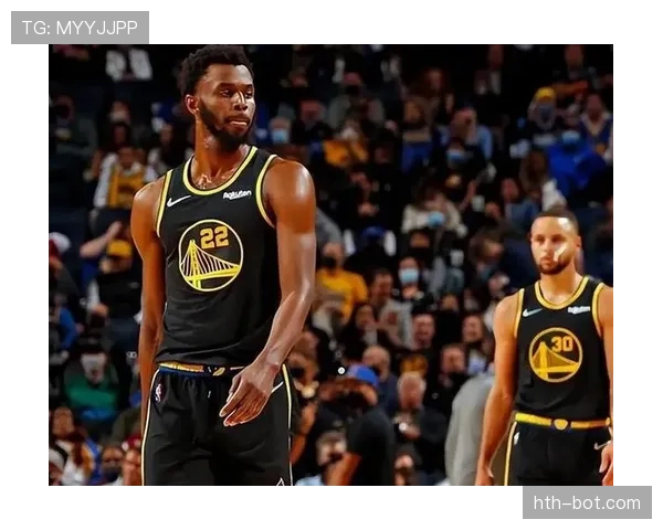 维金斯突破拉开空间提升防守效率助勇士制胜